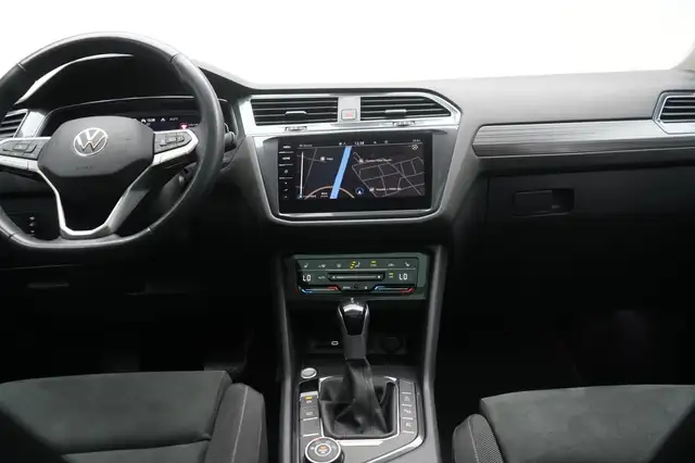 Volkswagen Tiguan Allspace view 15