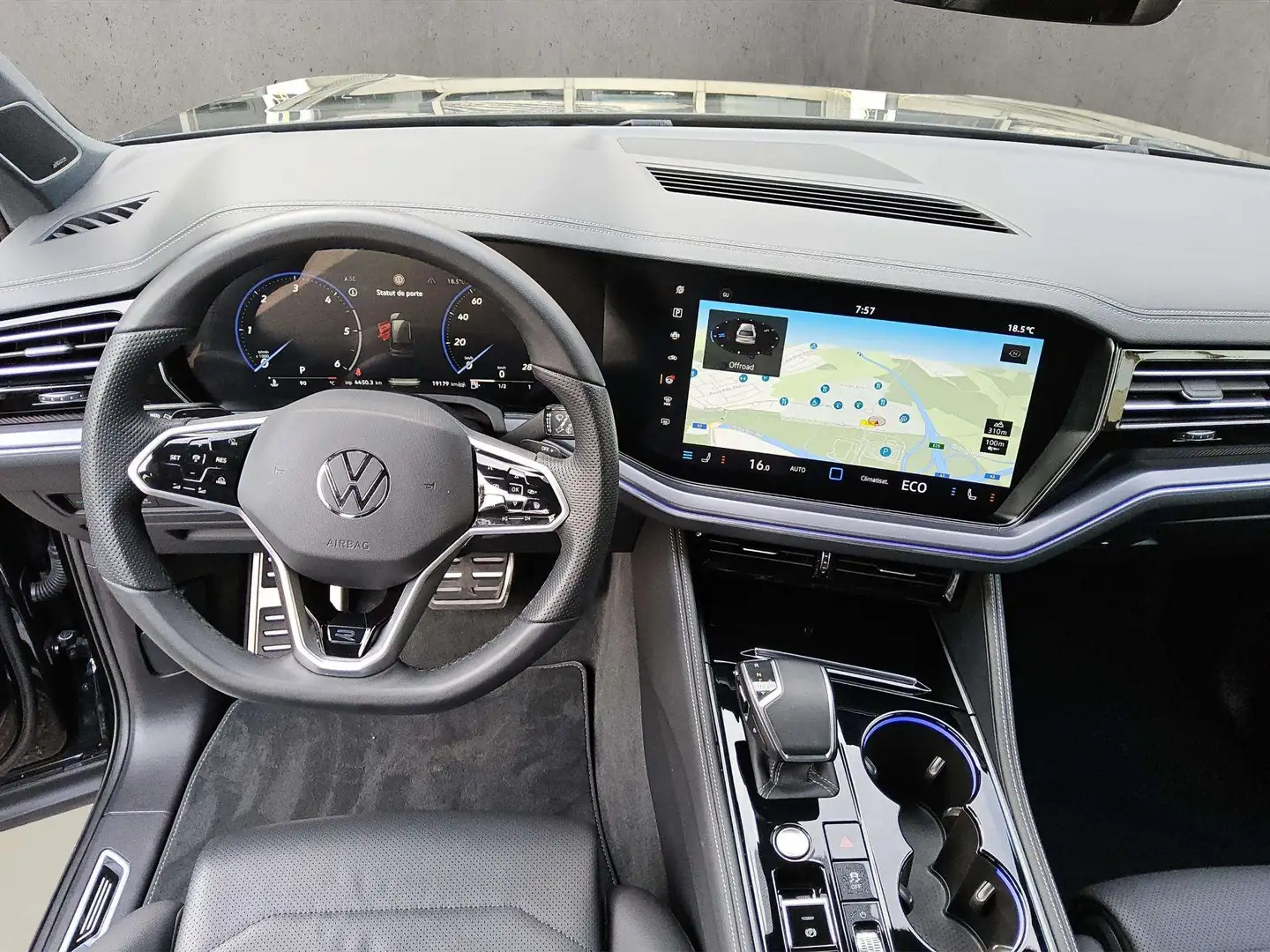 Volkswagen Touareg R-Line+V6+4M+Luft+LED Noir - 2
