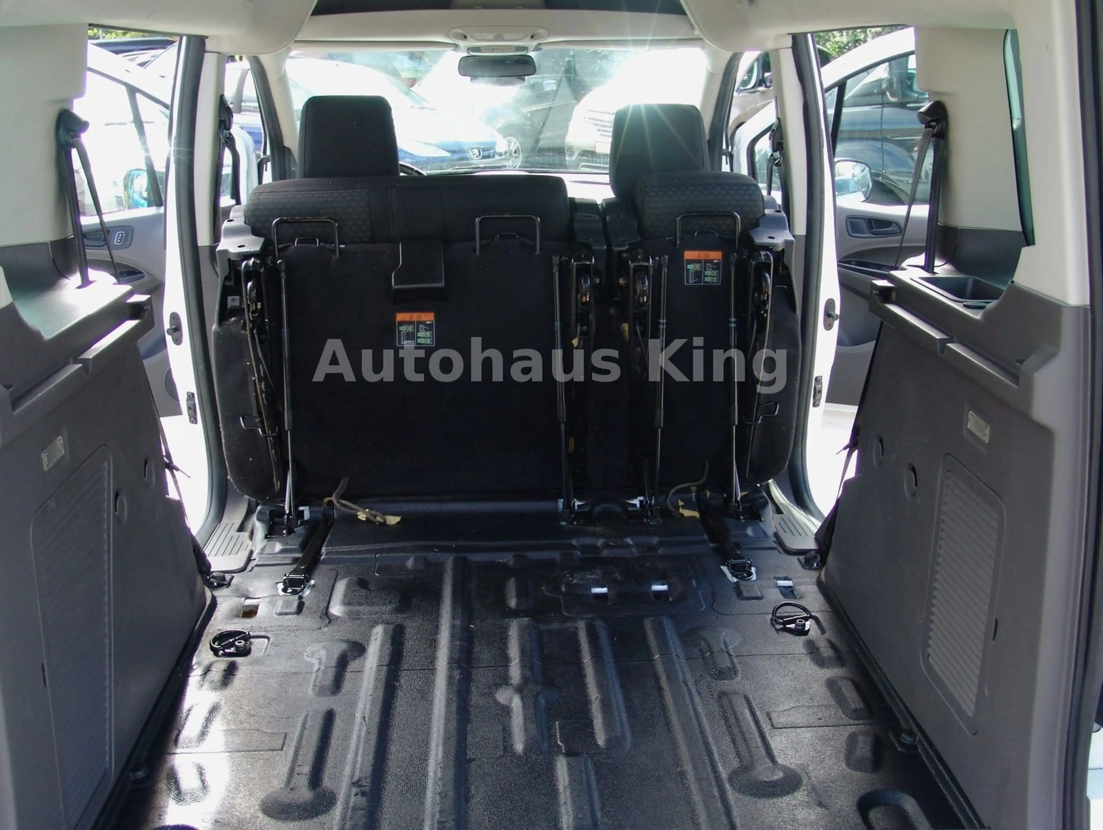Ford Tourneo Connect Trend - NAVI/AUTOM — photo 13