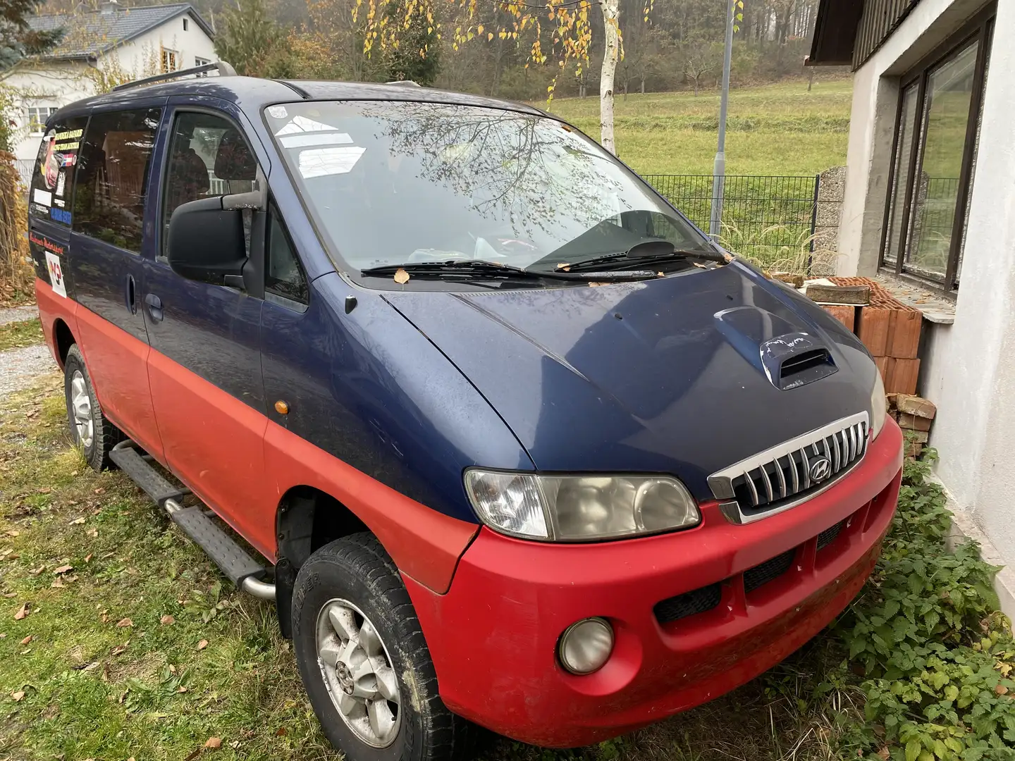 Hyundai Starex Синій - 1