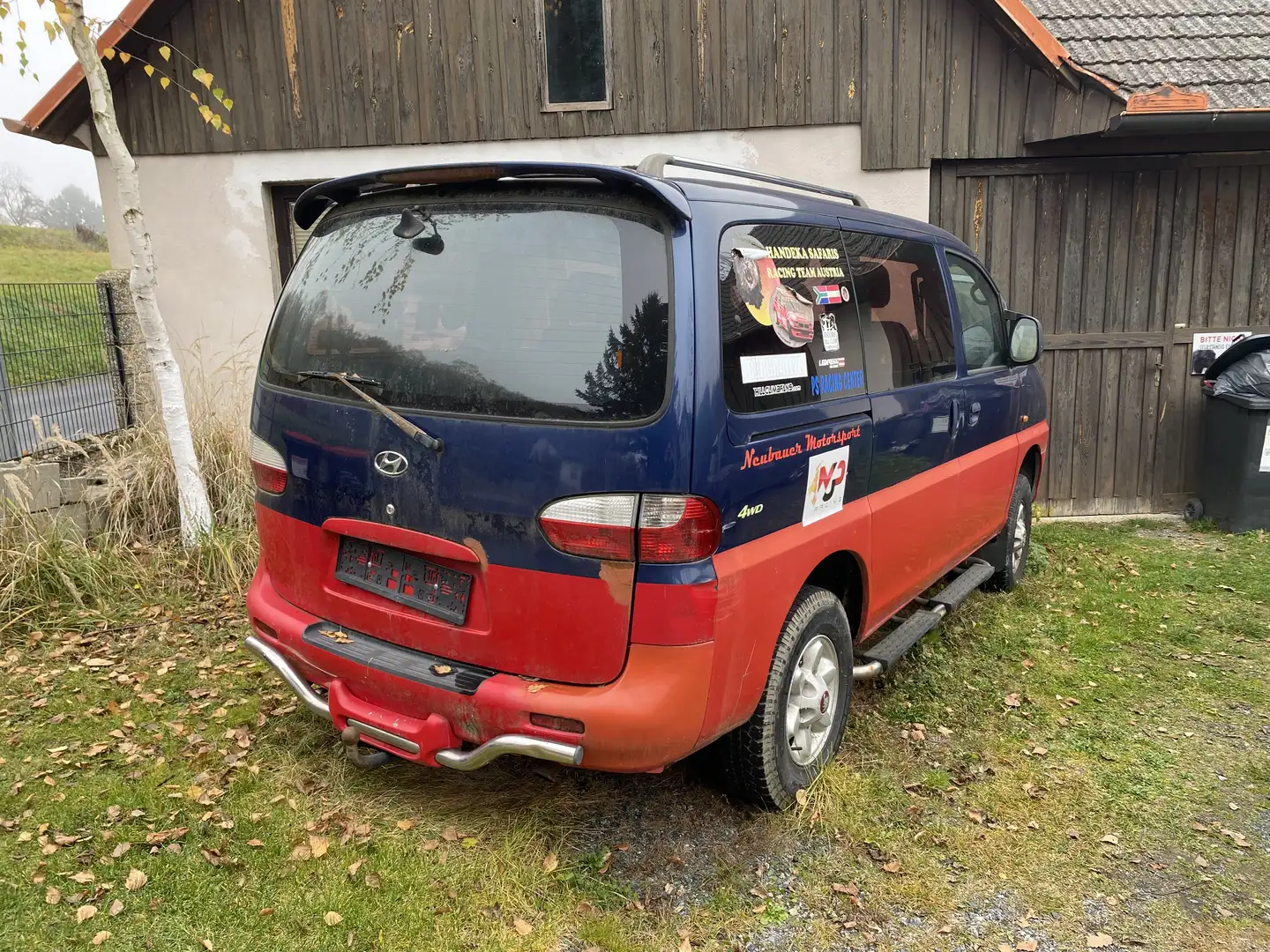 Hyundai Starex Синій - 2