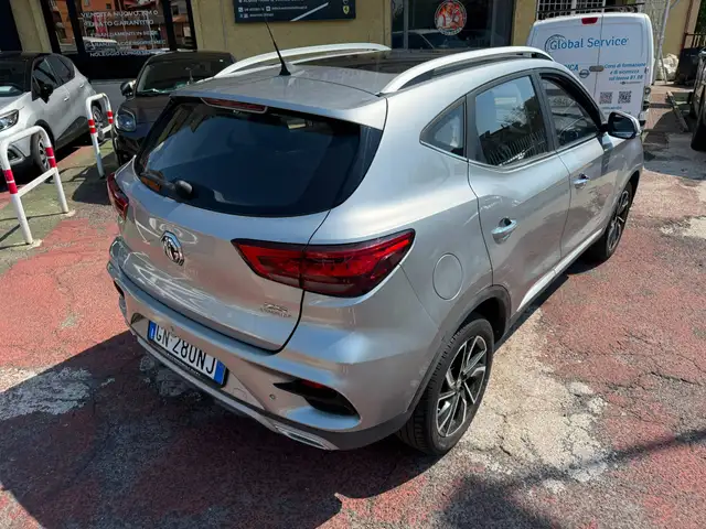 MG ZS view 7