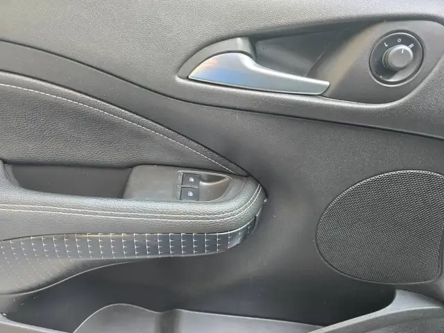 Opel Adam view 12