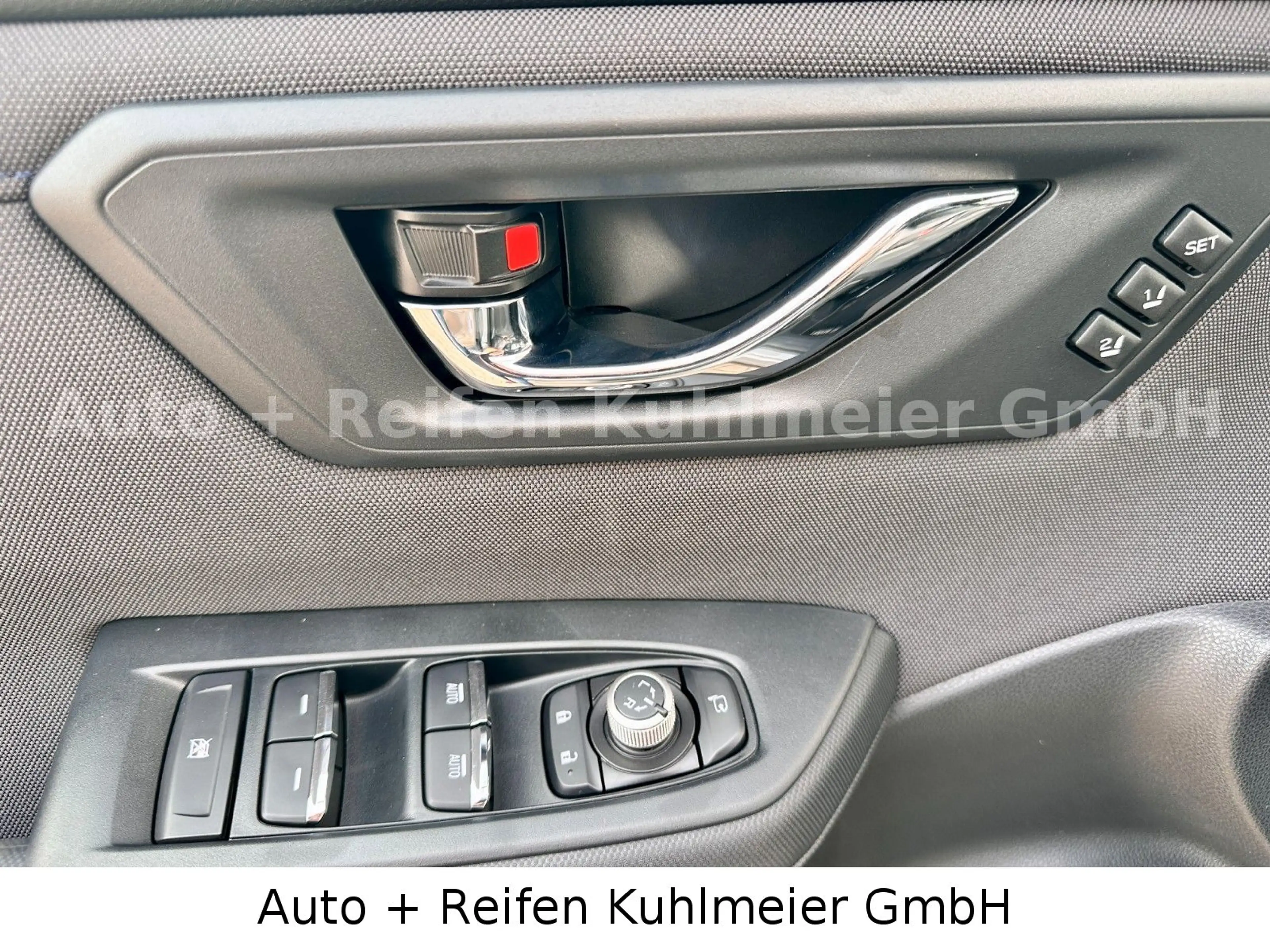 Subaru Forester 2.0ie Exclusive Lineartronic — photo 17