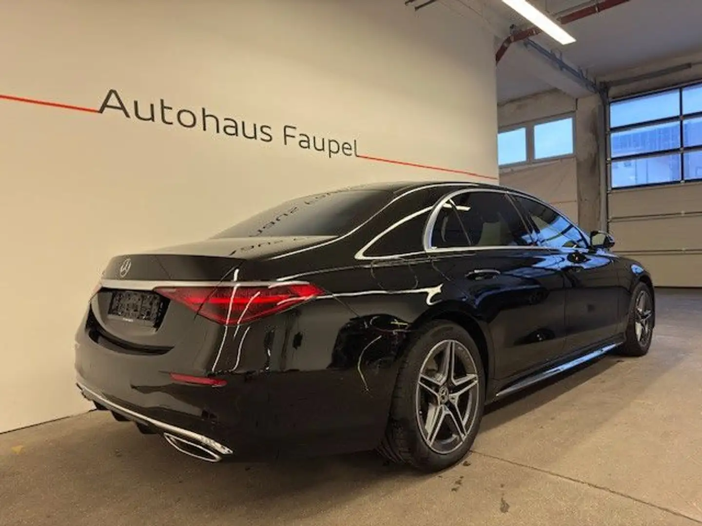 Mercedes-Benz S 580 e lang long AMG-Line Sound Pano Chauffeur Negru - 2