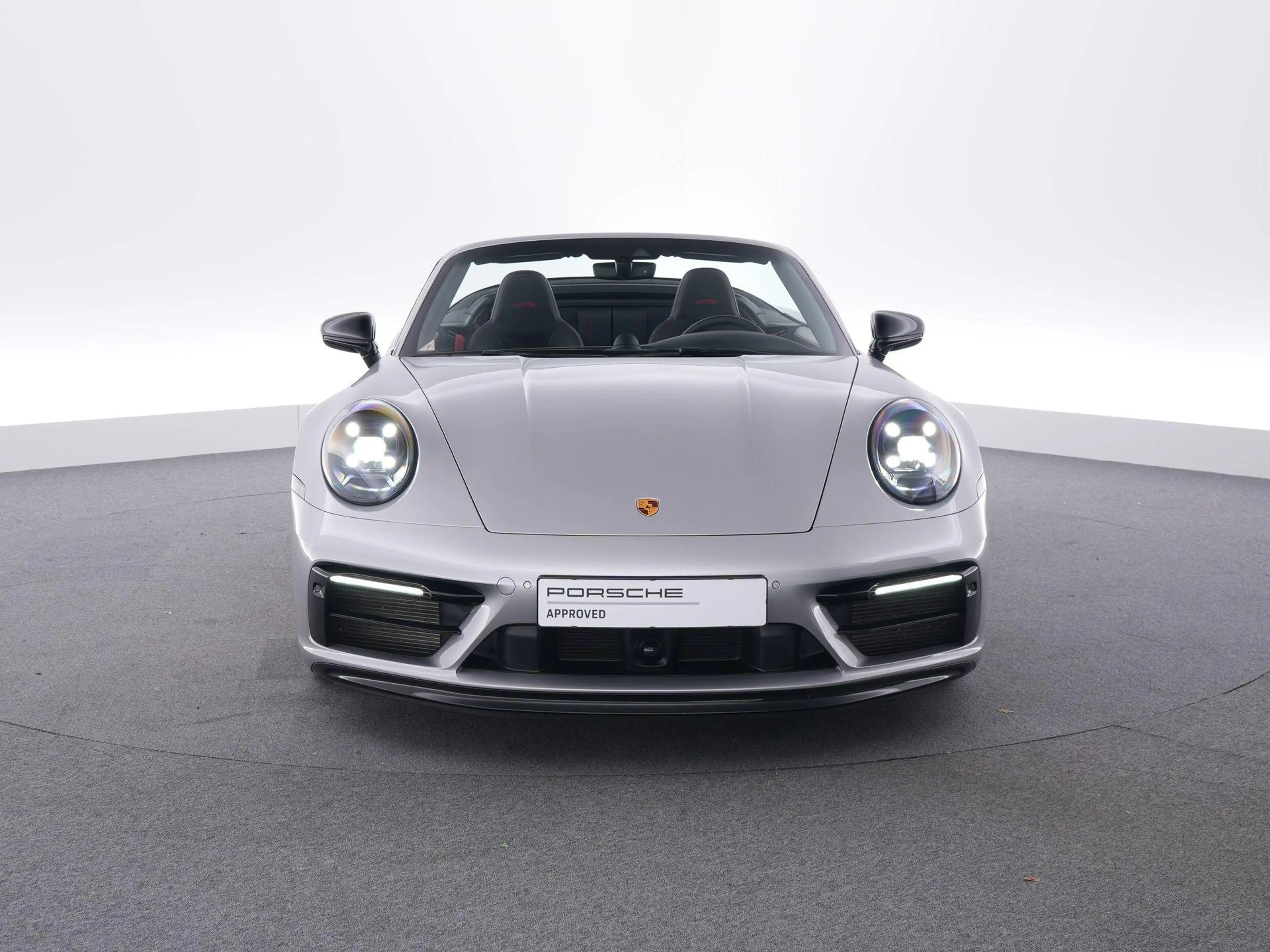 Porsche 992 Carrera GTS Cabriolet — photo 8