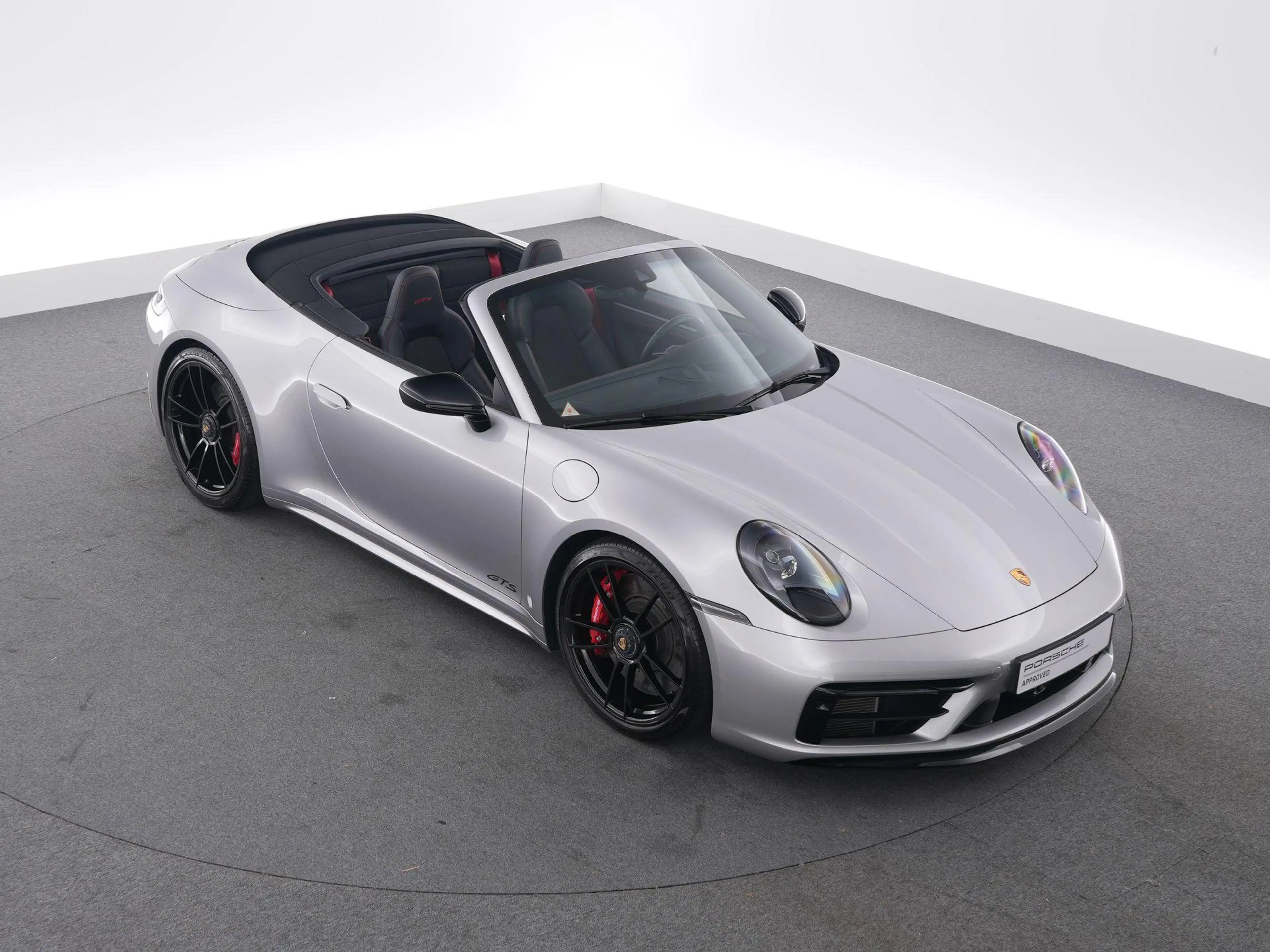 Porsche 992 Carrera GTS Cabriolet — photo 9
