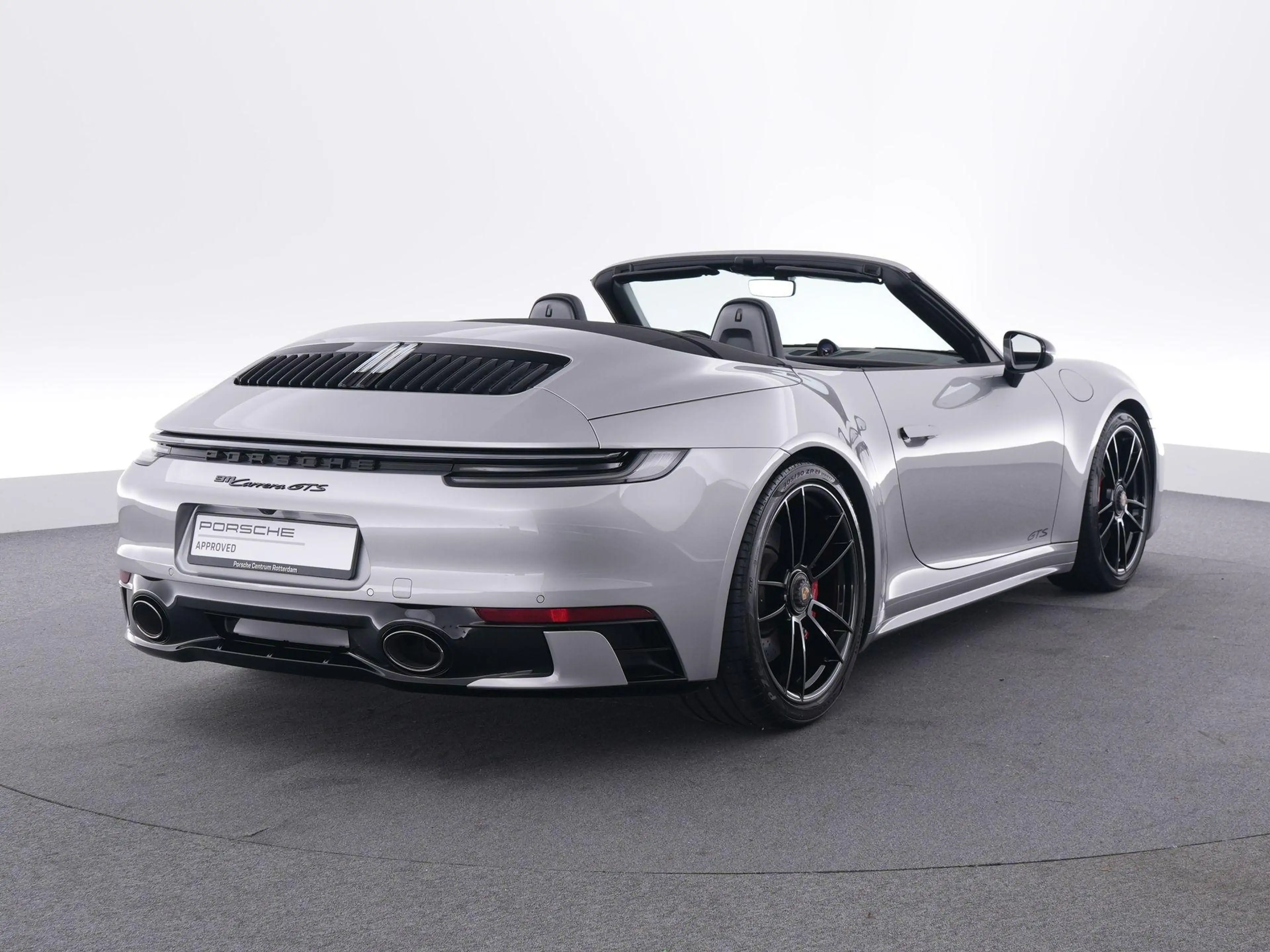 Porsche 992 Carrera GTS Cabriolet — photo 5