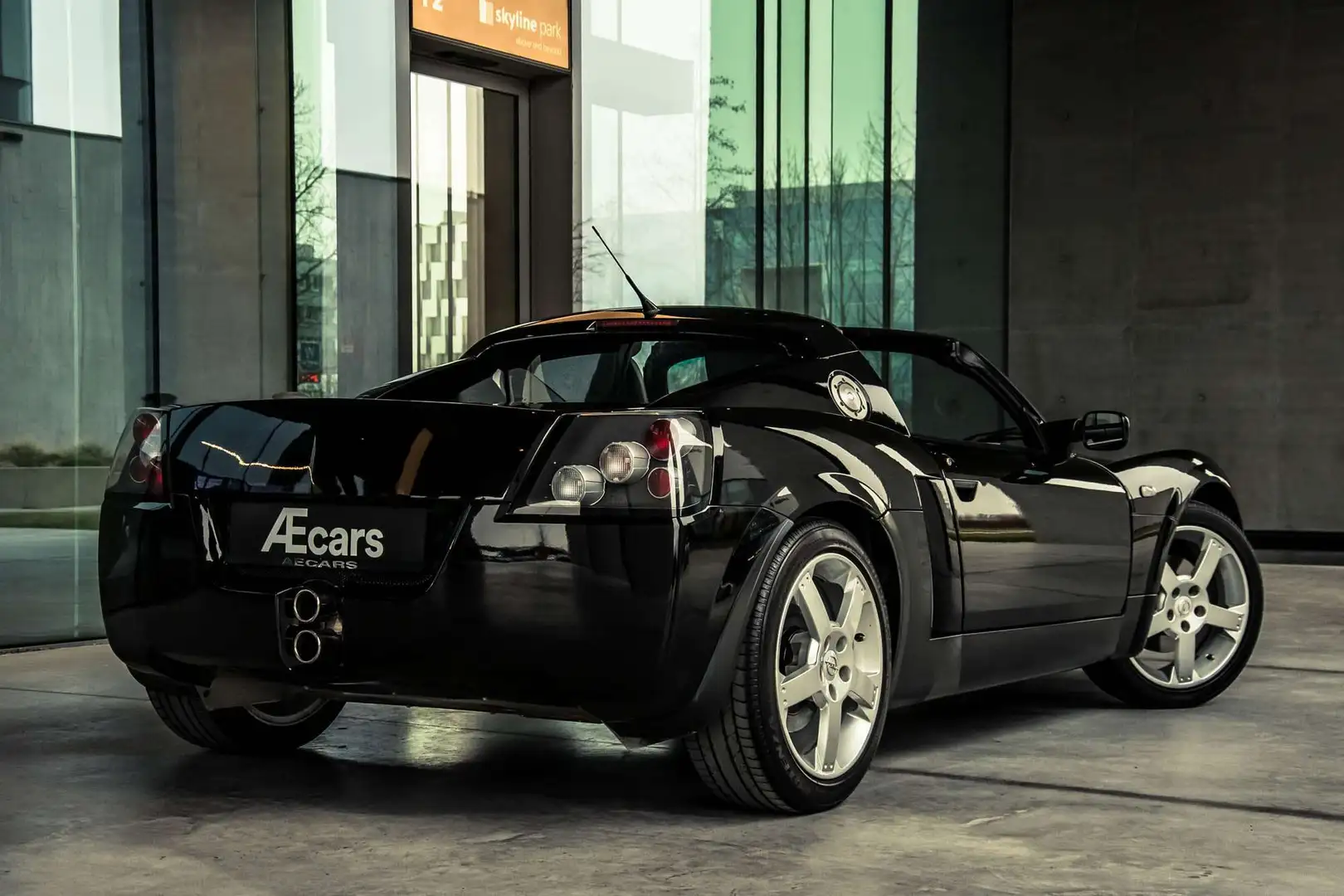 Opel Speedster ROADSTER 2.2 *** LIMITED EDITION NUMBER 3946 *** Černá - 2