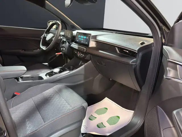 MG MG3 view 11