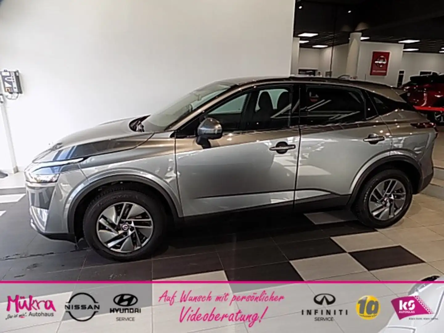 Nissan Qashqai Acenta 1.3DIG-T MHEV 6Gang NAV Winterpaket Klima Gris - 2
