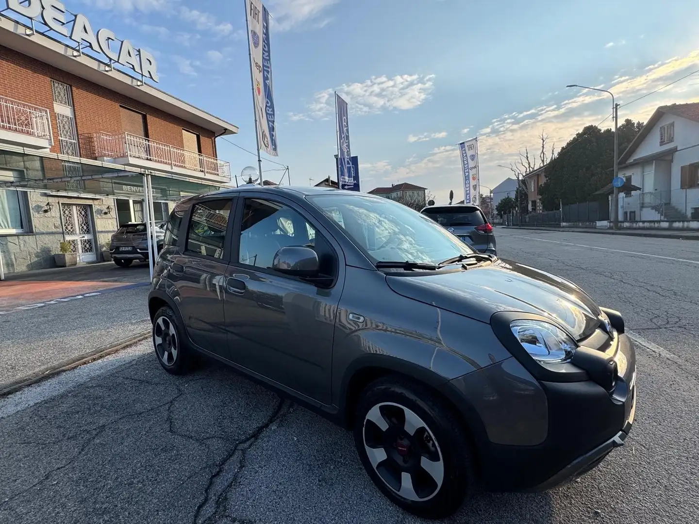 Fiat Panda Panda 1.0 firefly hybrid City Cross s Grijs - 2