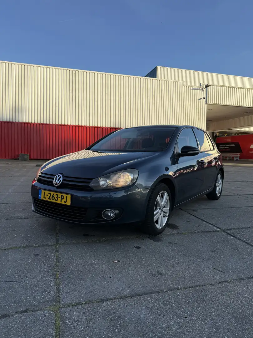 Volkswagen Golf 1.2 TSI Highline Blauw - 1