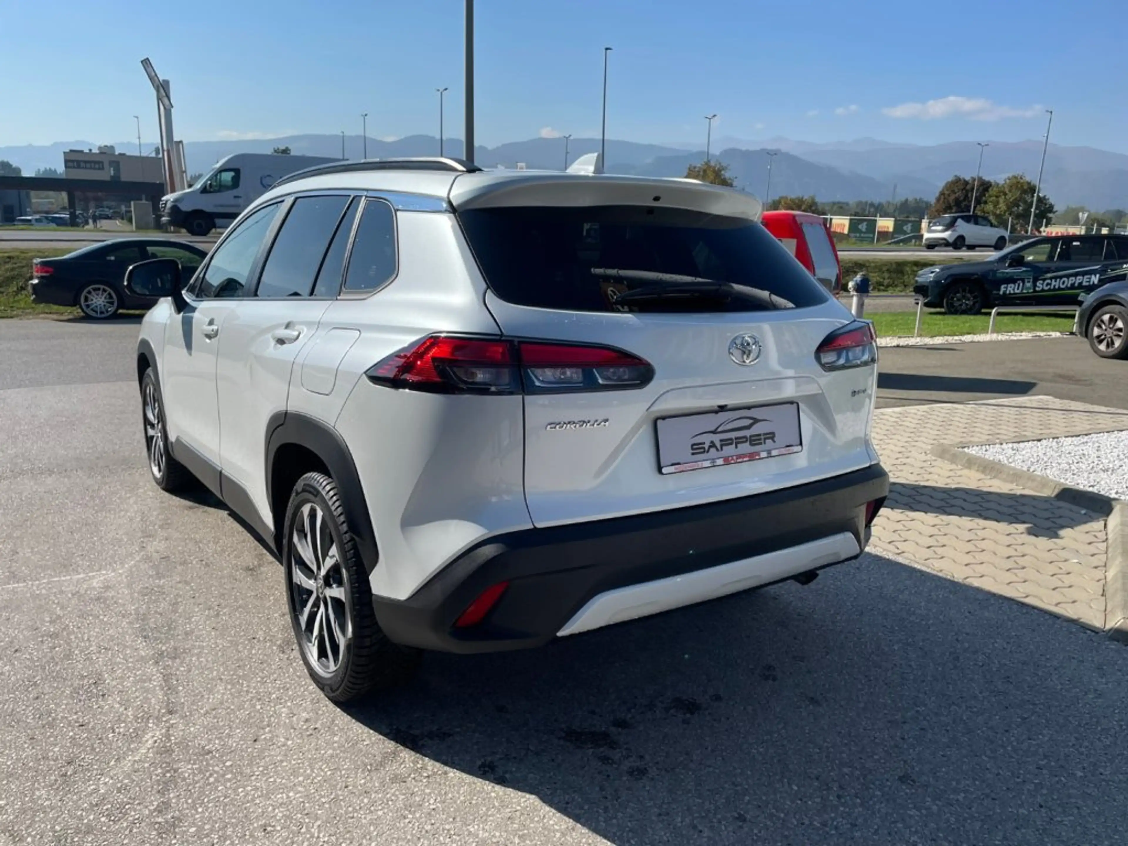Toyota Corolla Cross 2,0 Hybrid Active Drive AWD — photo 7