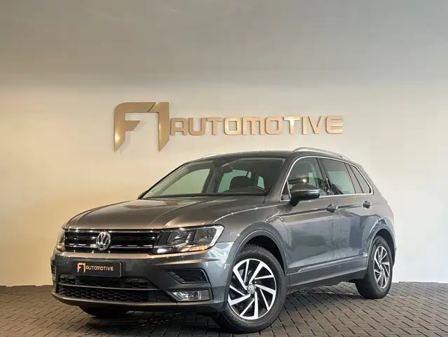 2017 Volkswagen Tiguan in Grey for sale