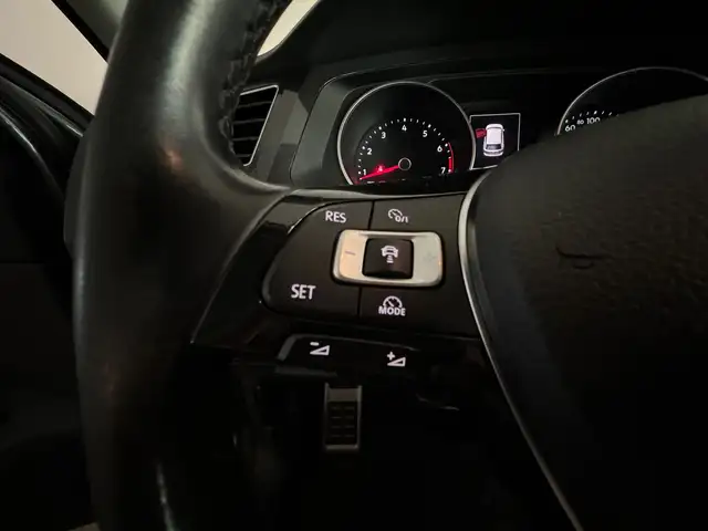 Volkswagen Tiguan view 15