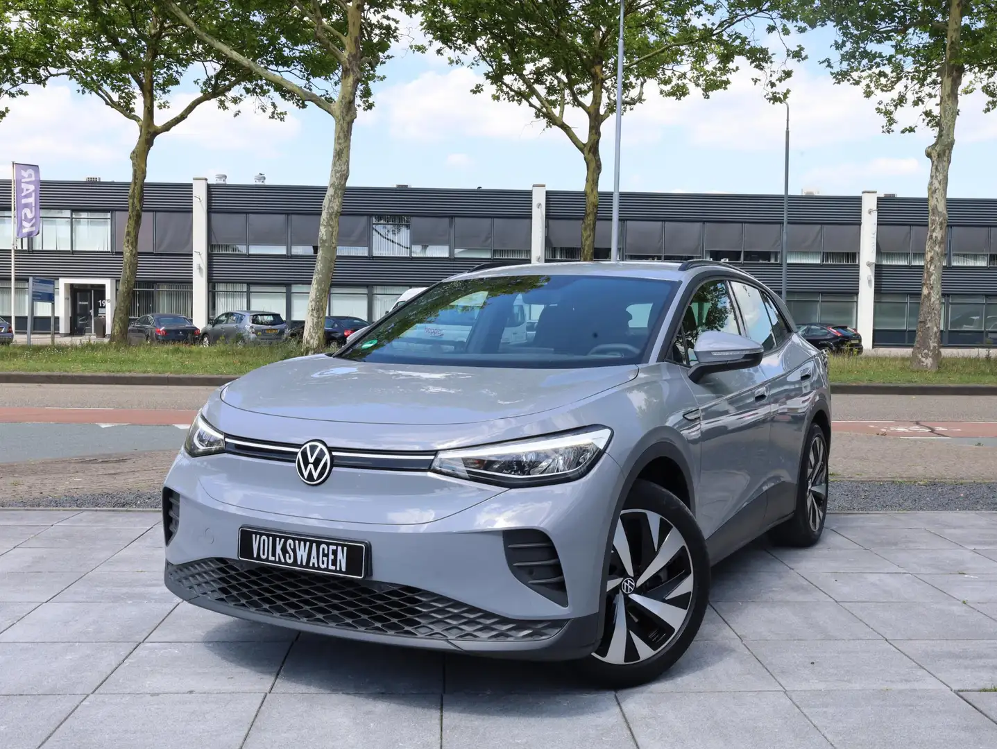 Volkswagen ID.4 Pro 77 kWh 150KW | Carplay/Android | Navigatie | V Grijs - 1