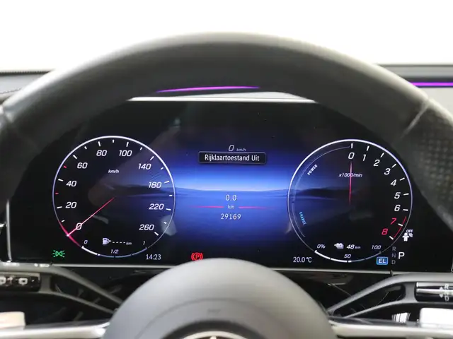 Mercedes-Benz E-Class view 12