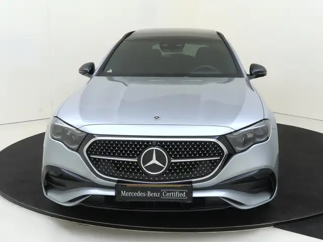 Mercedes-Benz E-Class view 6