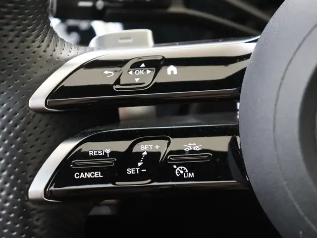 Mercedes-Benz E-Class view 13