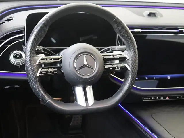 Mercedes-Benz E-Class view 10