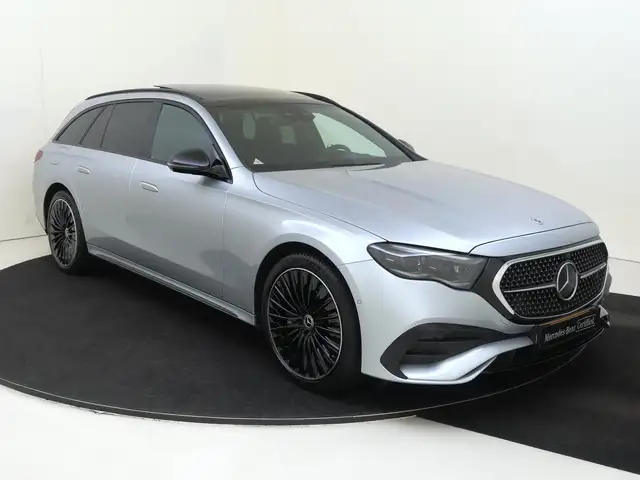 Mercedes-Benz E-Class view 2