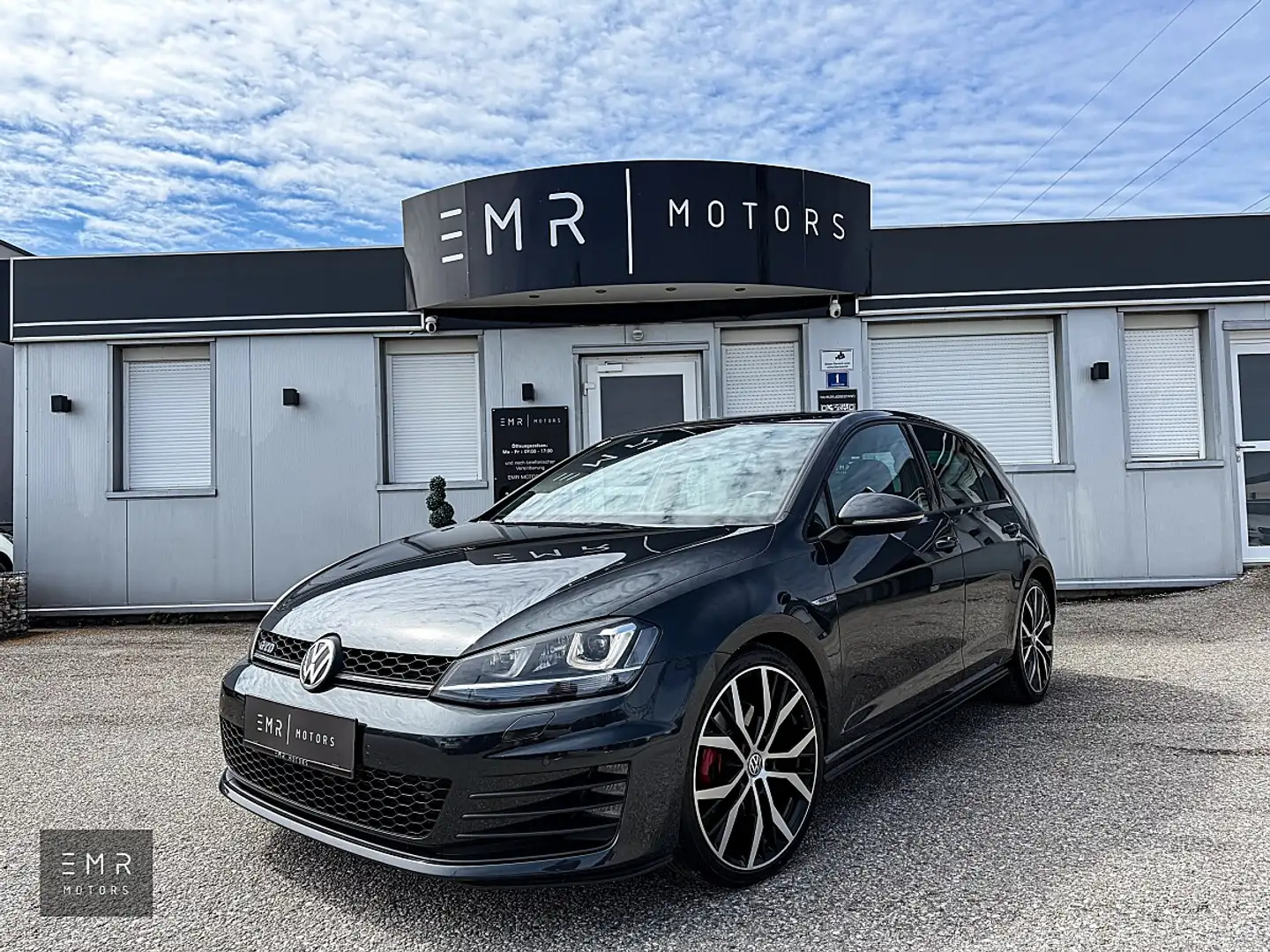 Volkswagen Golf GTD 2,0 TDI DSG DYNAUDIO, BI-XENON, 19'', TEMPO... Grau - 1