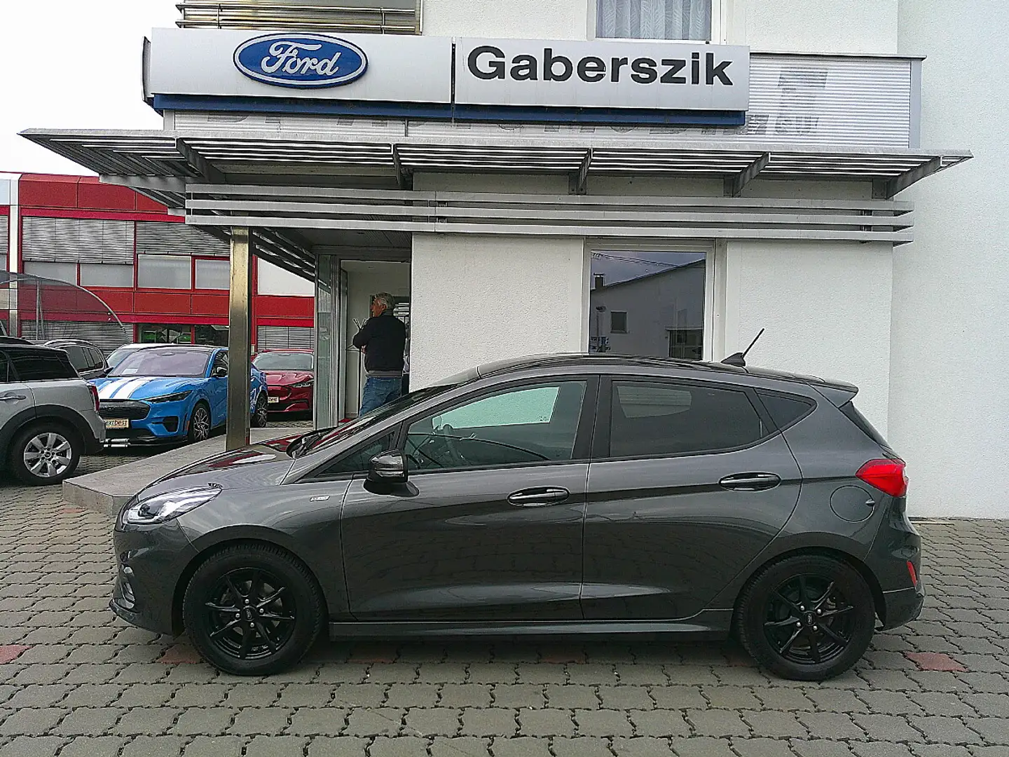 Ford Fiesta ST-Line 1,0 EcoBoost Start/Stop Grau - 2