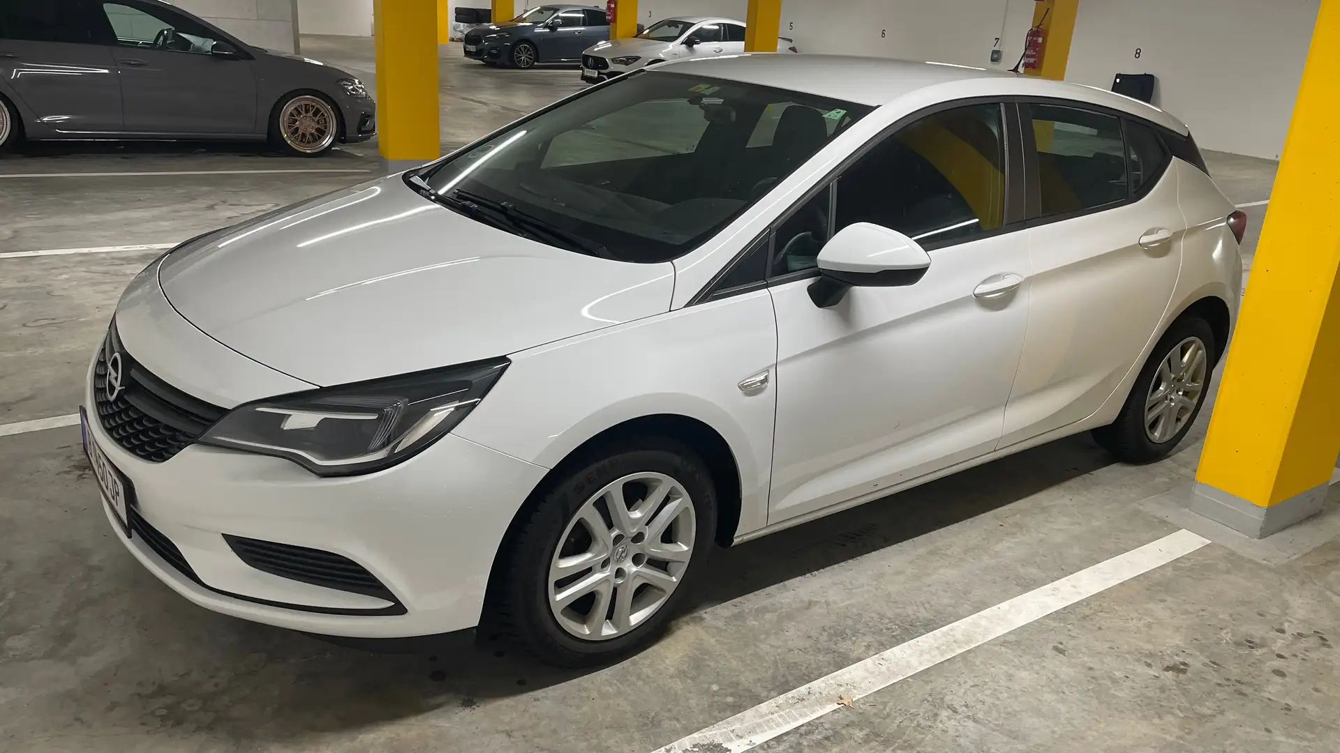 Opel Astra Astra 1,4 Cool Weiß - 1