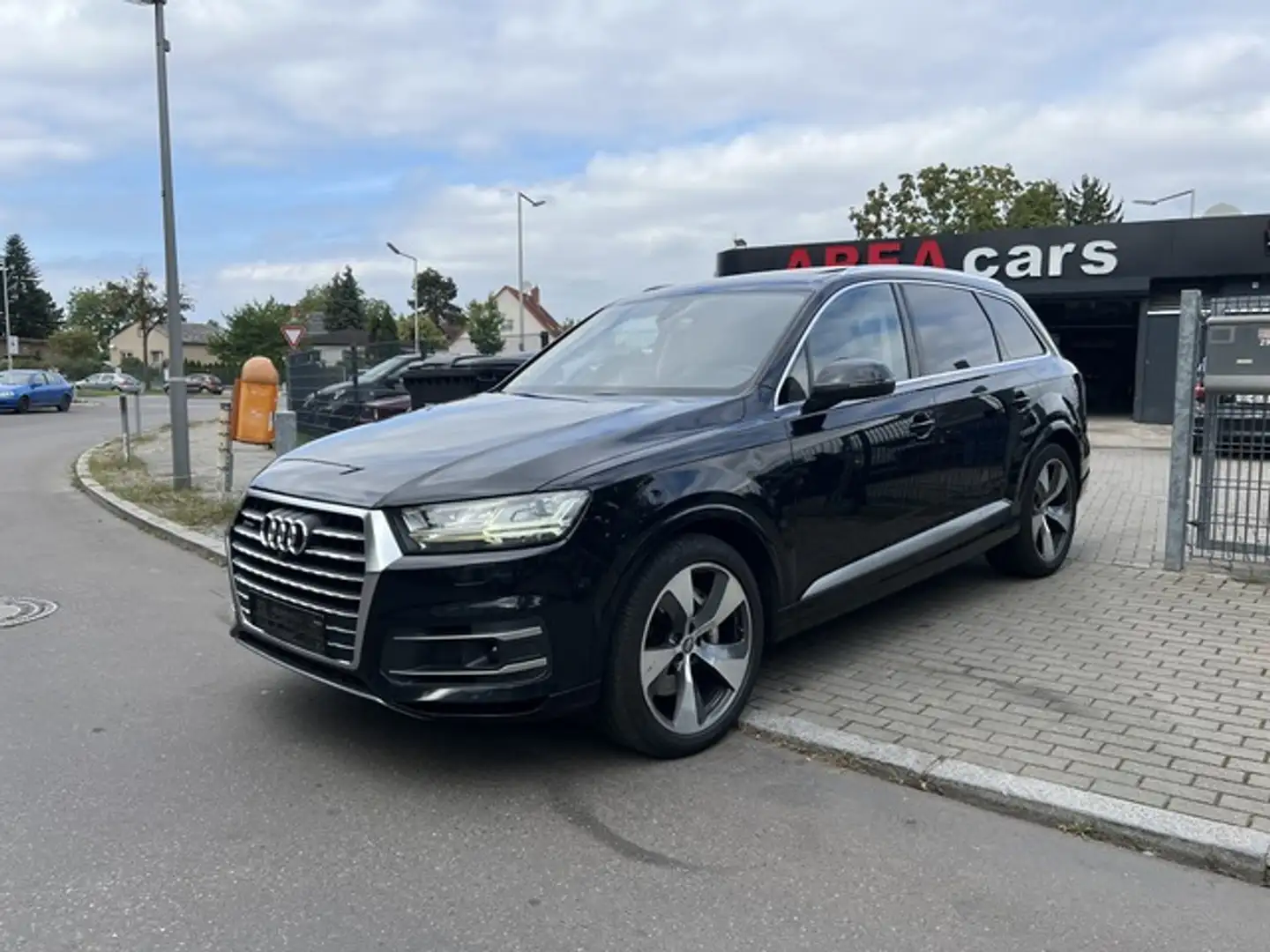 Audi Q7 3.0 TDI quattro Schwarz - 2