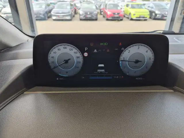 Hyundai Staria view 7