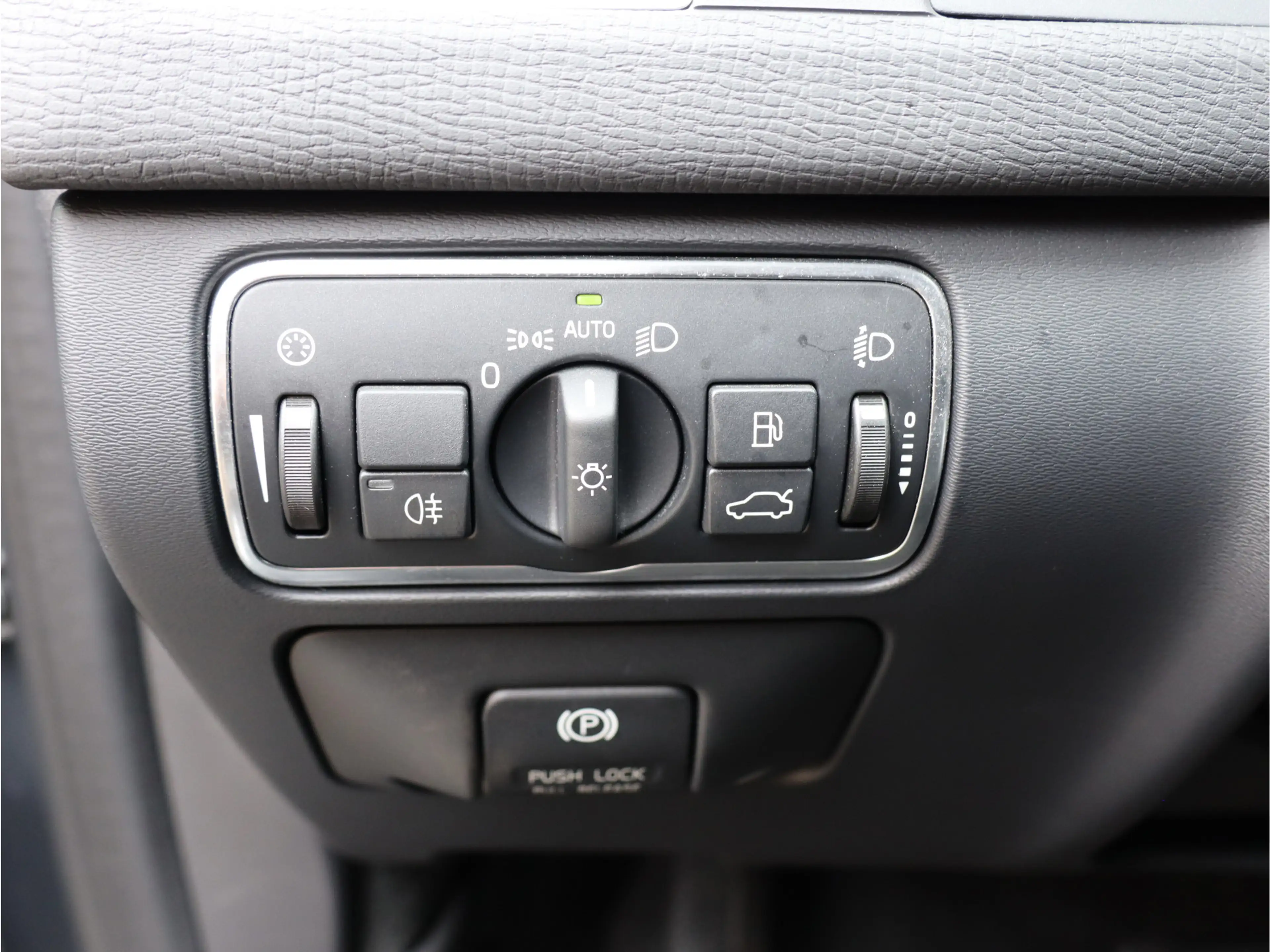 Volvo XC60 2.0 T5 FWD Summum NL-auto, nieuwe distr. — photo 10