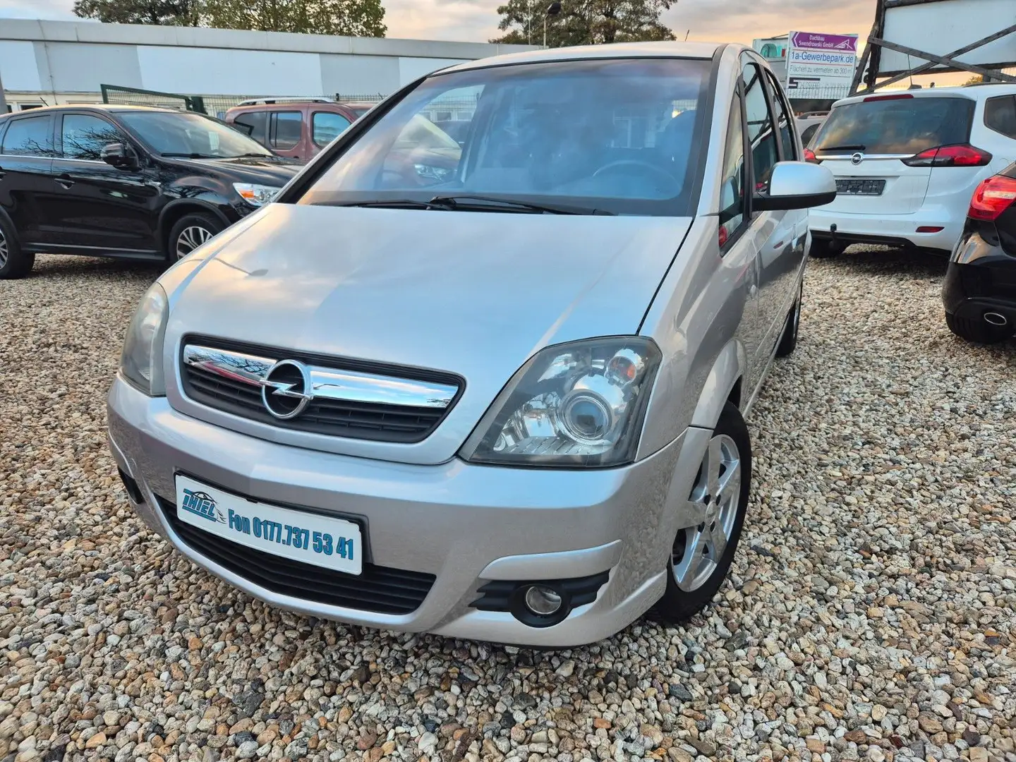 Opel Meriva INNOVATION Klima Sitz Hz Silber - 2