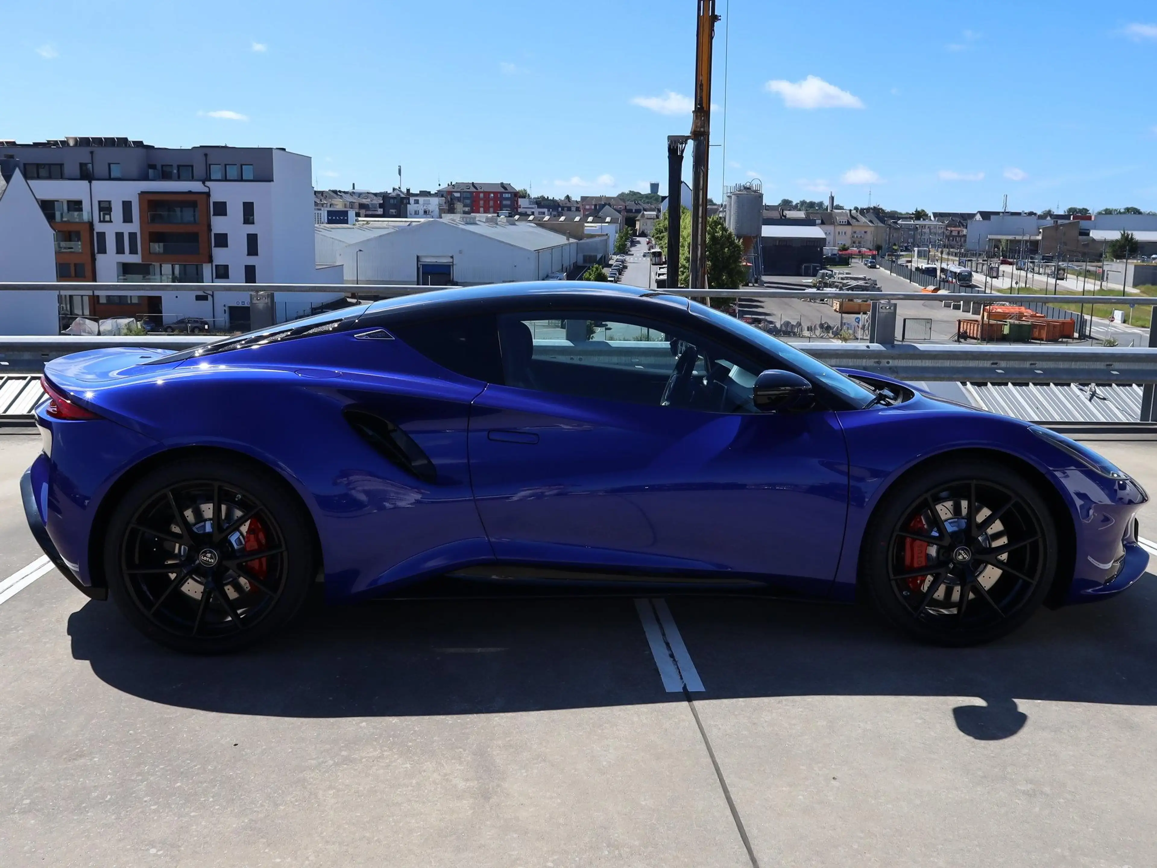 Lotus Emira V6 SE — photo 3