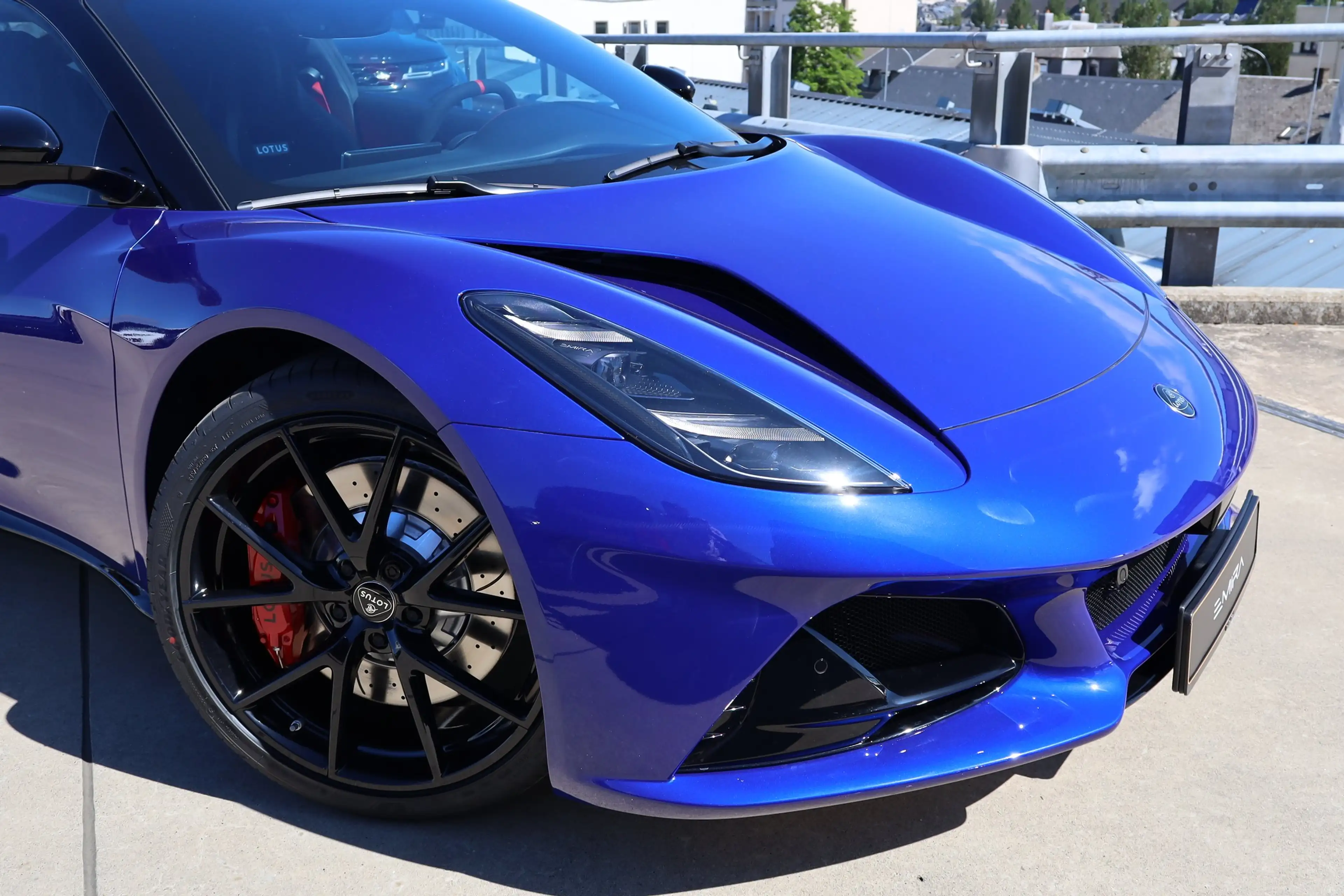 Lotus Emira V6 SE — photo 8