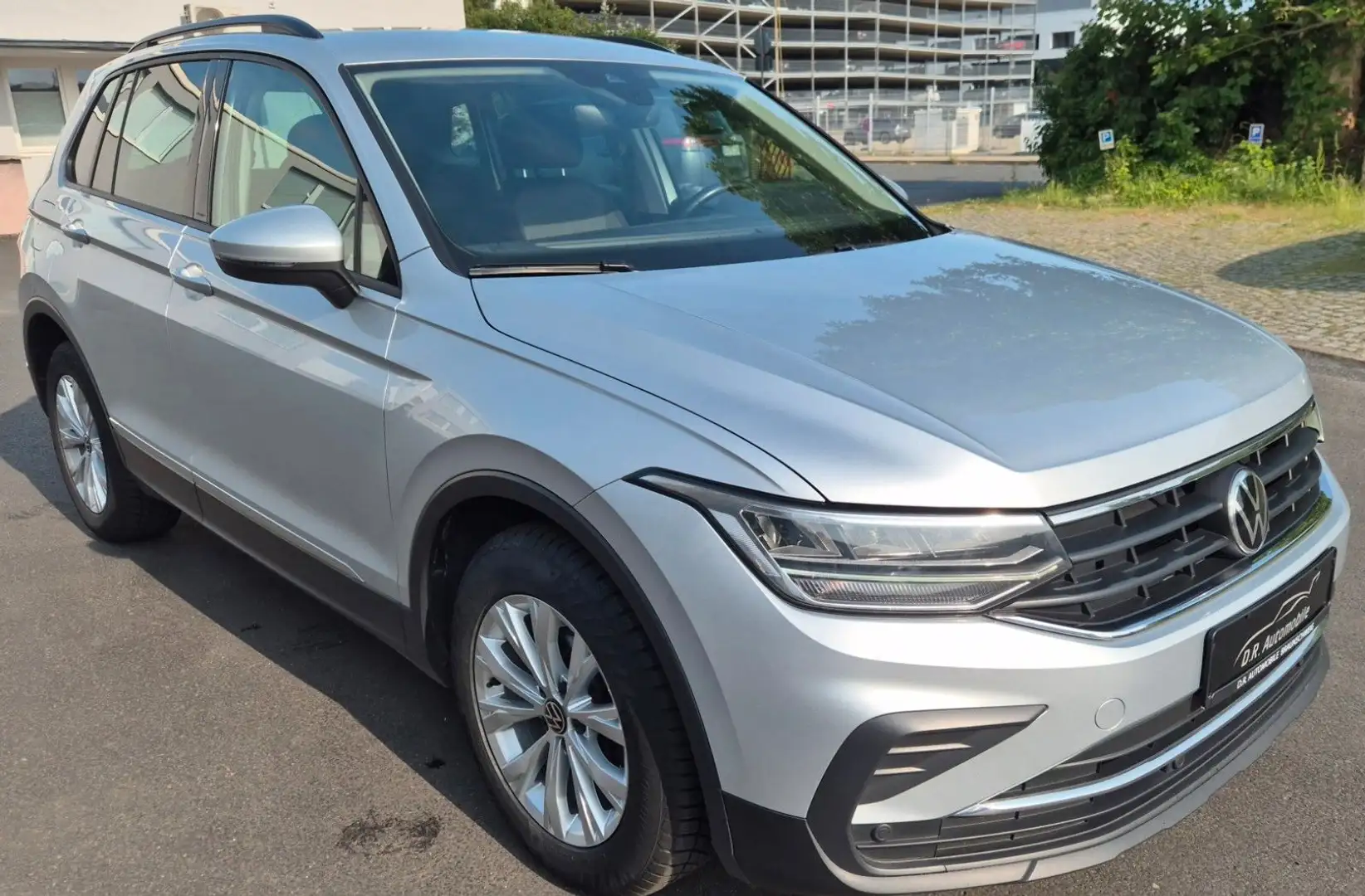 Volkswagen Tiguan Life APP SHZ  LED Klima Kamera ACC Gris - 2