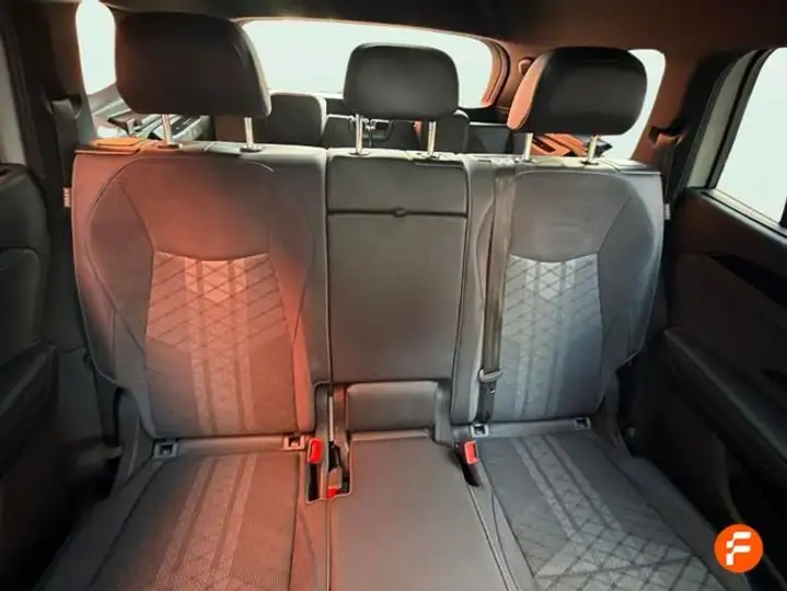 Volkswagen Tayron R-Line 1.5 eTSI DSG 2025, foto 18