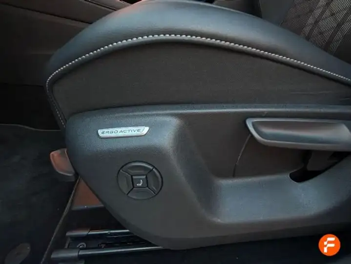 Volkswagen Tayron R-Line 1.5 eTSI DSG 2025, foto 15
