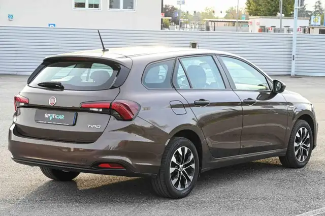 Fiat Tipo view 3