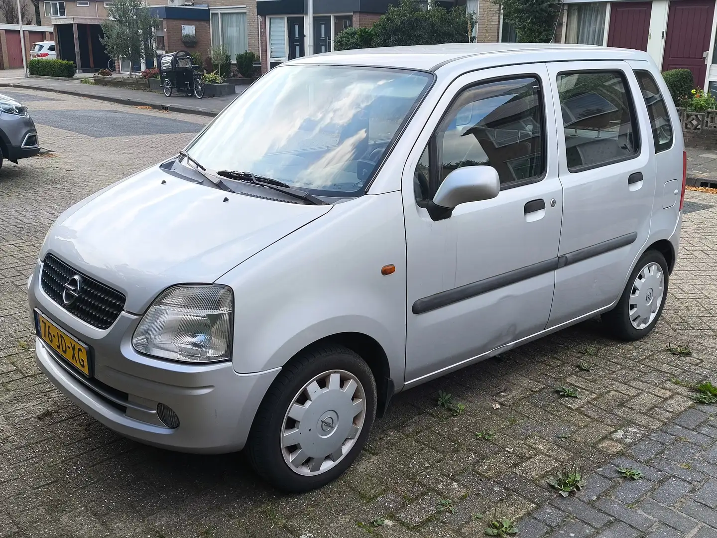 Opel Agila Agila 1.2-16V Comfort Plateado - 1