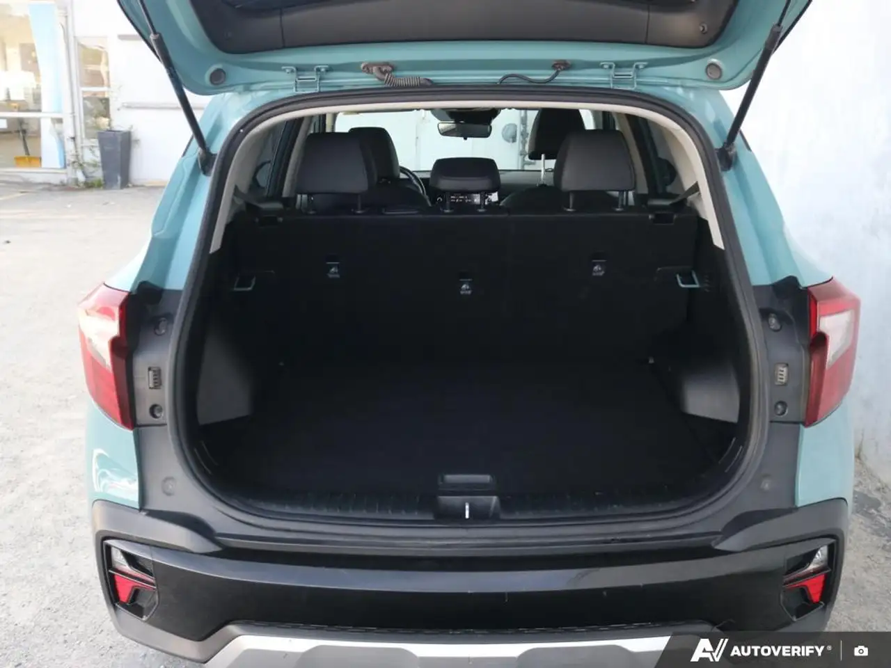 Kia Seltos снимка Kia Seltos