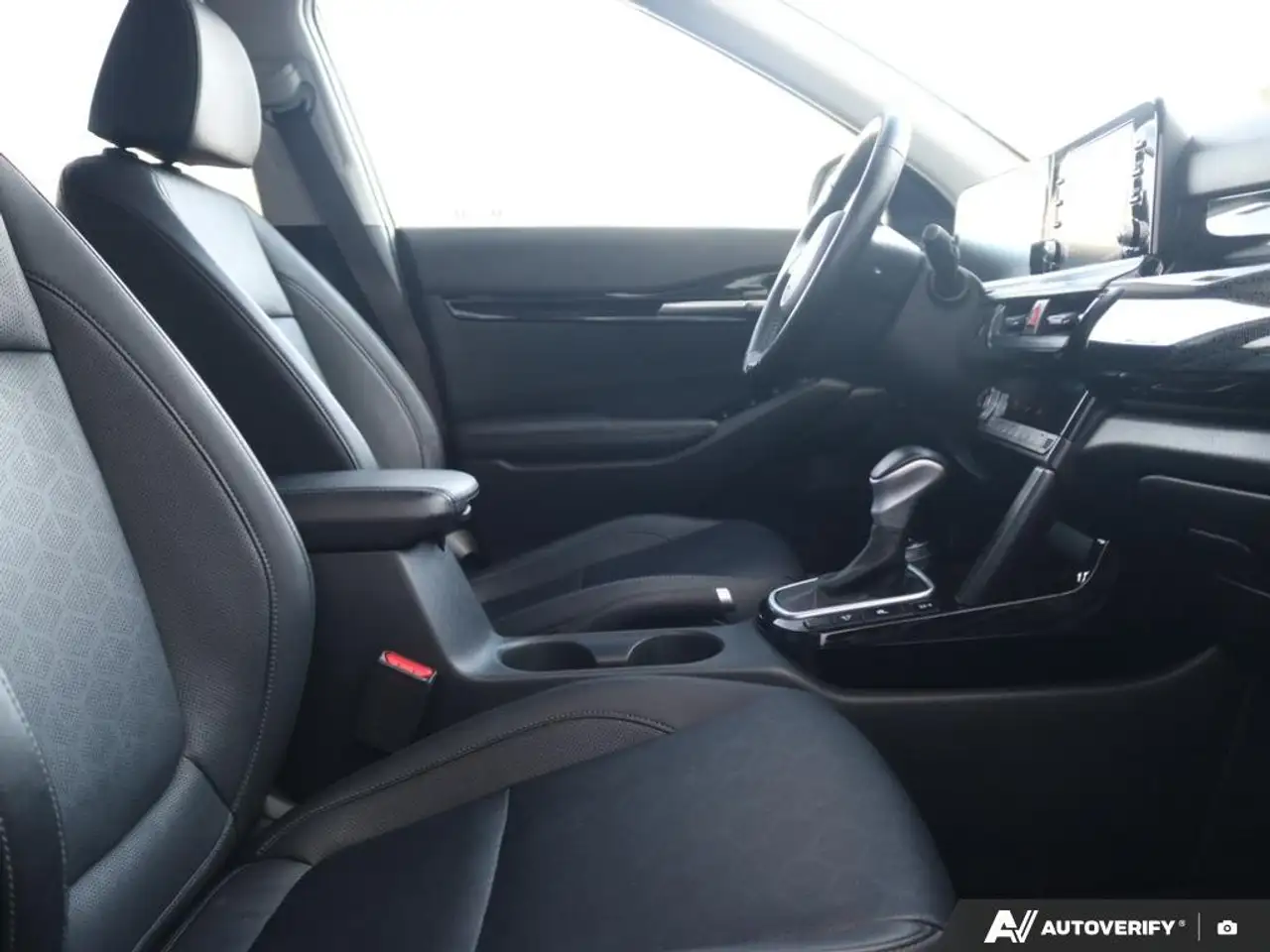 Kia Seltos снимка Kia Seltos