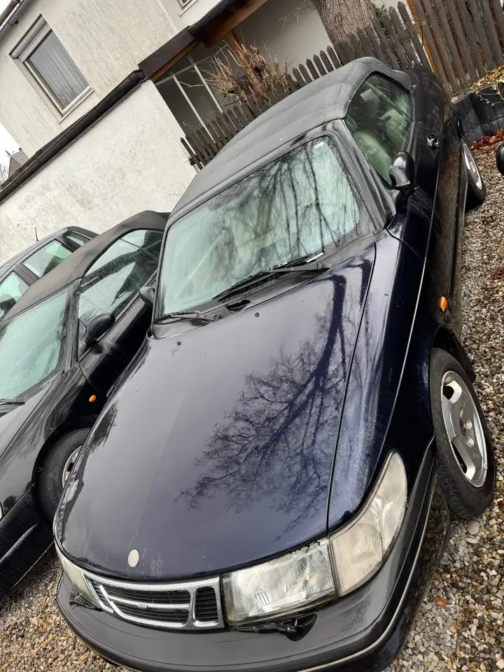 Saab 900