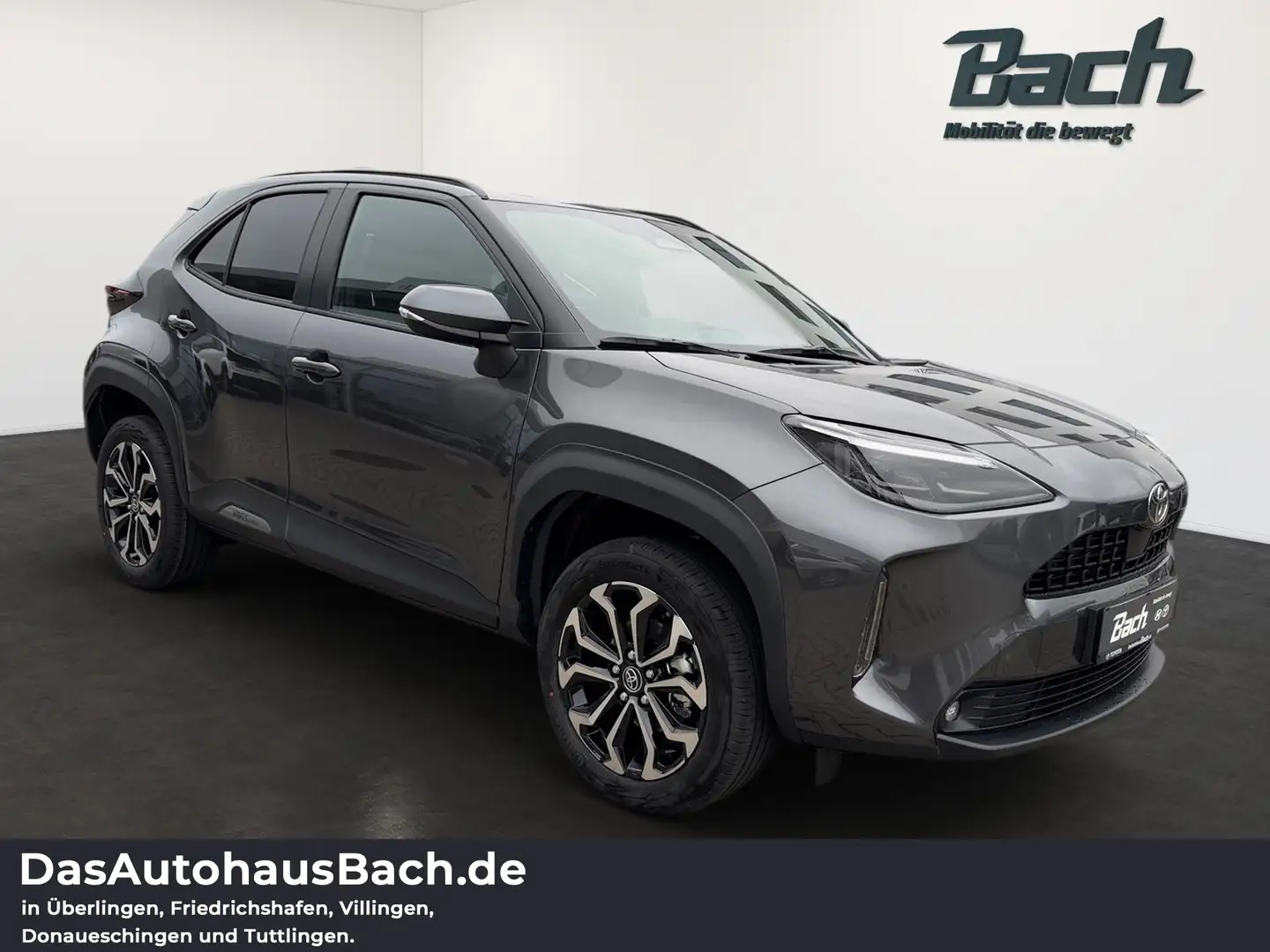 Toyota Yaris Cross 1,5 Hybrid Teamplayer Winter-Paket Grau - 2