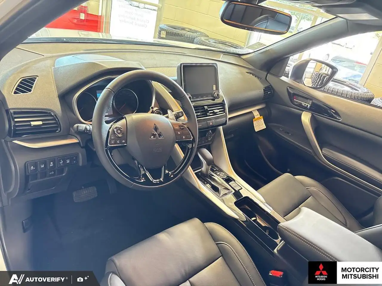 Mitsubishi Eclipse Cross снимка Mitsubishi Eclipse Cross