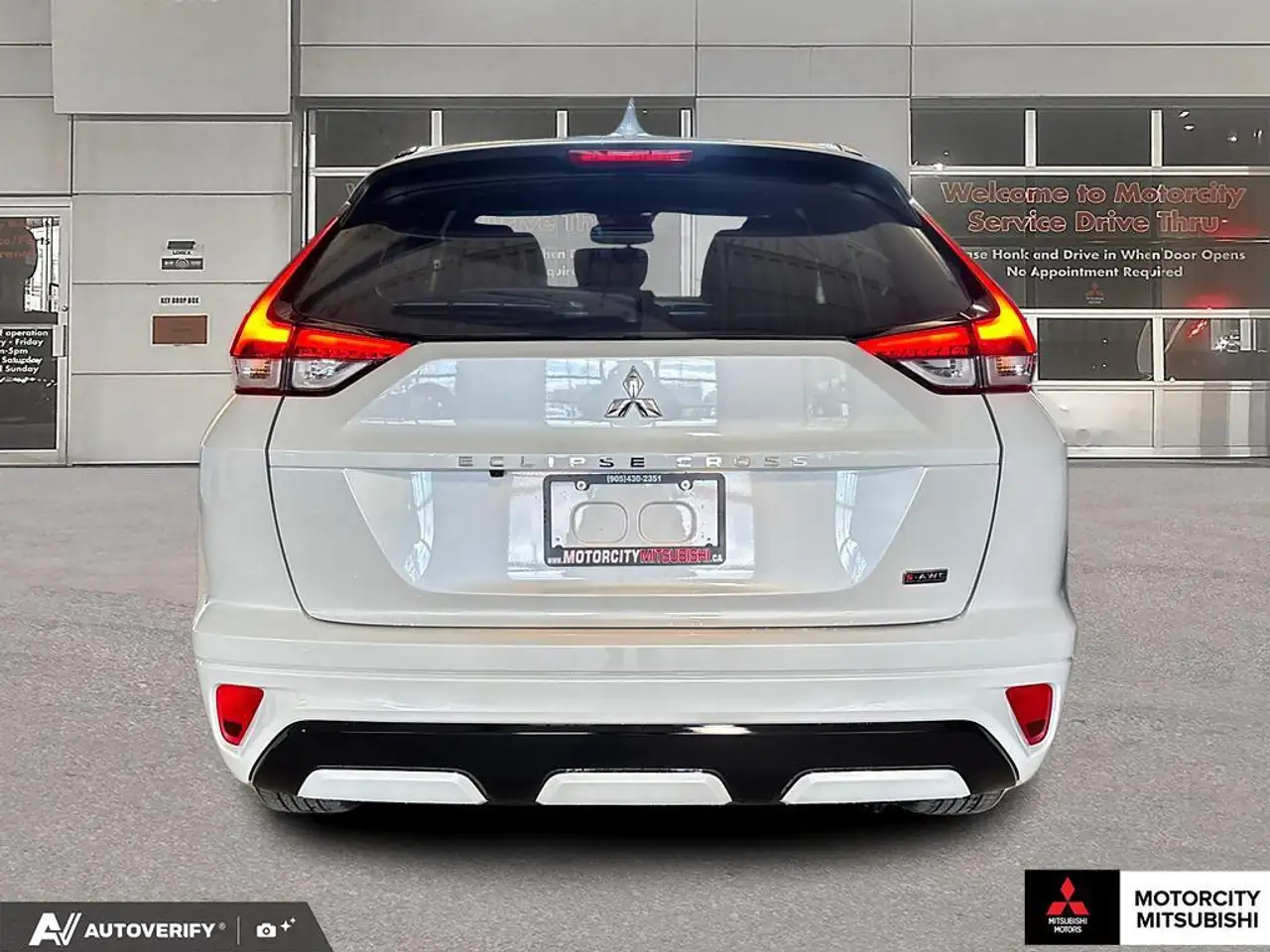 Mitsubishi Eclipse Cross снимка Mitsubishi Eclipse Cross