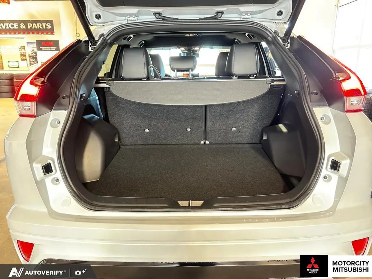 Mitsubishi Eclipse Cross снимка Mitsubishi Eclipse Cross