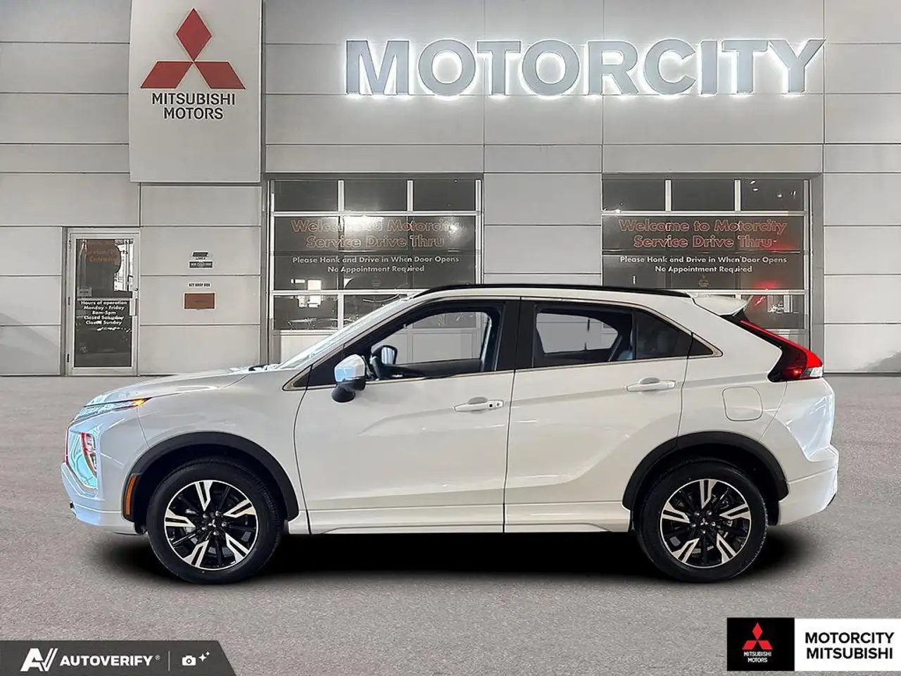 Mitsubishi Eclipse Cross снимка Mitsubishi Eclipse Cross