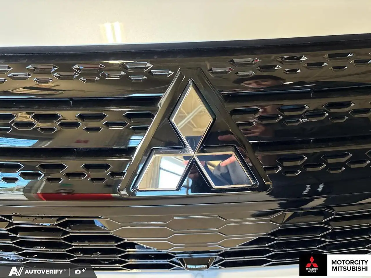 Mitsubishi Eclipse Cross снимка Mitsubishi Eclipse Cross