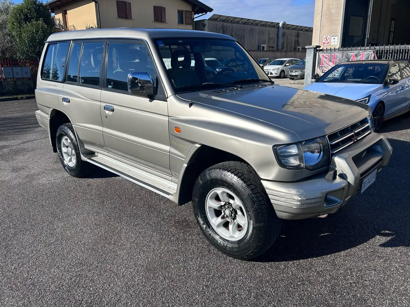 Mitsubishi Pajero Wagon 2.5 tdi GLS Target Srebrny - 2